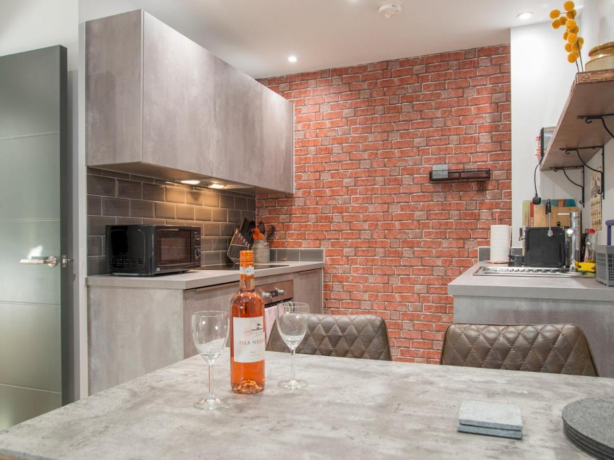 New Modern Apt In The City & Close To Stadiums 카디프 외부 사진